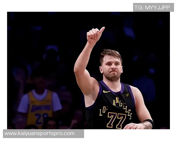 东契奇赞詹姆斯成就独一无二41岁背靠背轰准三双再创辉煌